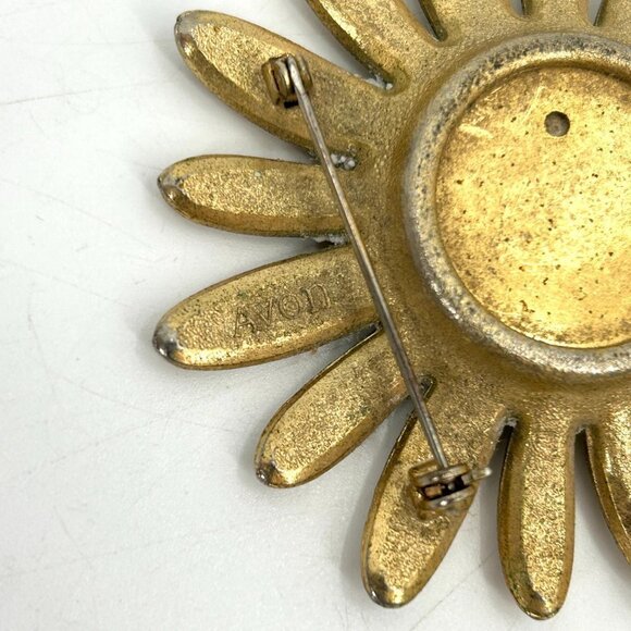 AVON Vintage Gold Tone Daisy Brooch Pin - Picture 3 of 4